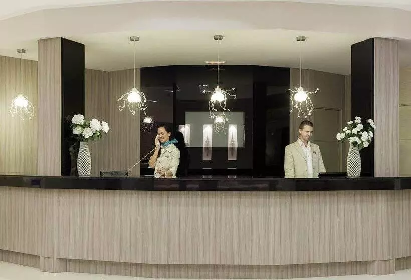 호텔 H10 White Suites