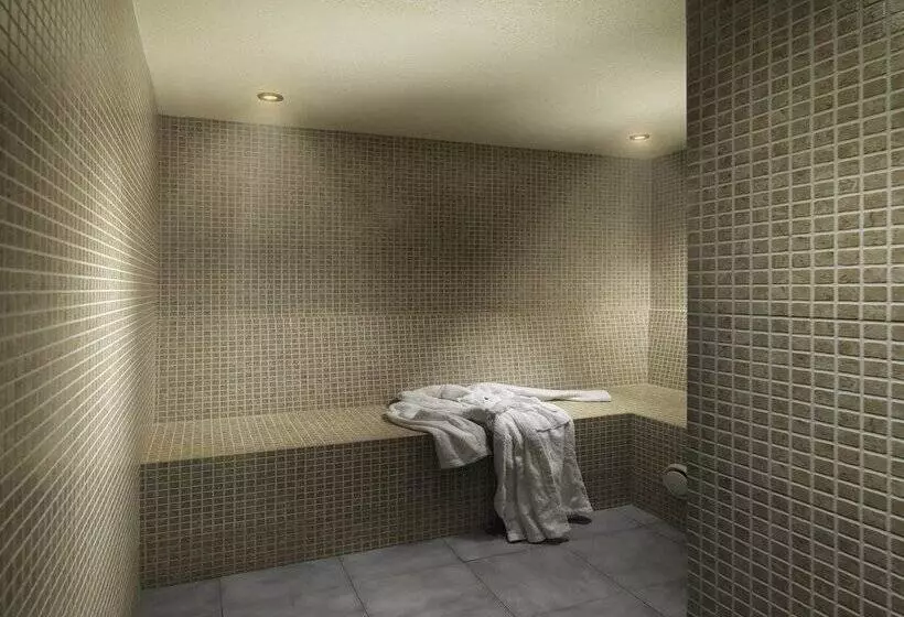 호텔 H10 White Suites