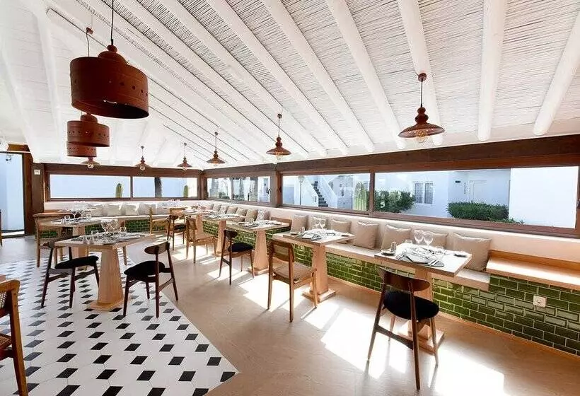 호텔 H10 White Suites