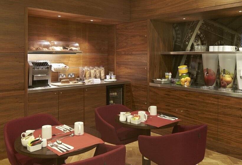 Citadines Holborn   Covent Garden London