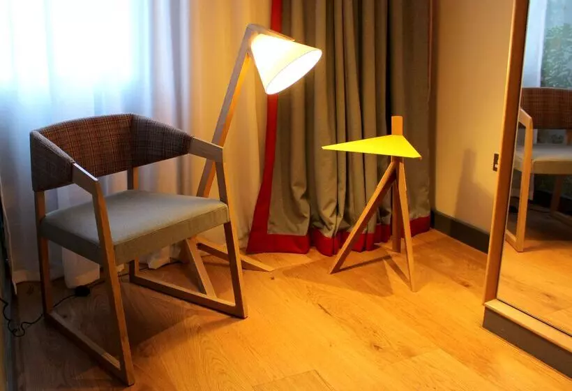 Cairn Hotel Newcastle Jesmond   Part Of The Cairn Collection