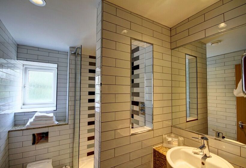 Cairn Hotel Newcastle Jesmond   Part Of The Cairn Collection