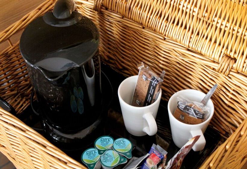 Cairn Hotel Newcastle Jesmond   Part Of The Cairn Collection