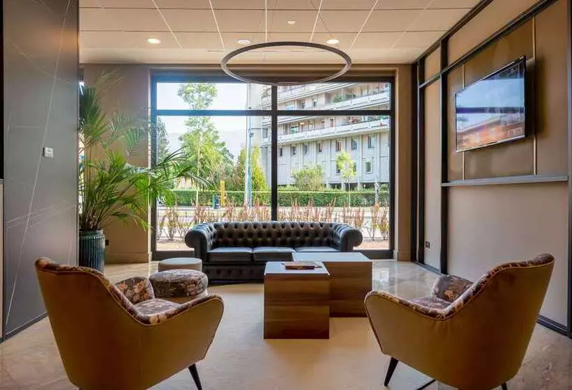 هتل Doubletree By Hilton Brescia