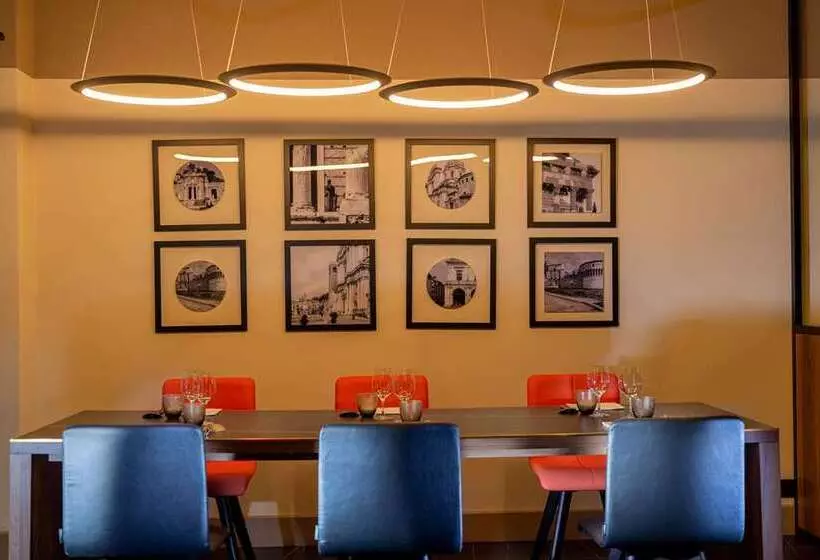 هتل Doubletree By Hilton Brescia