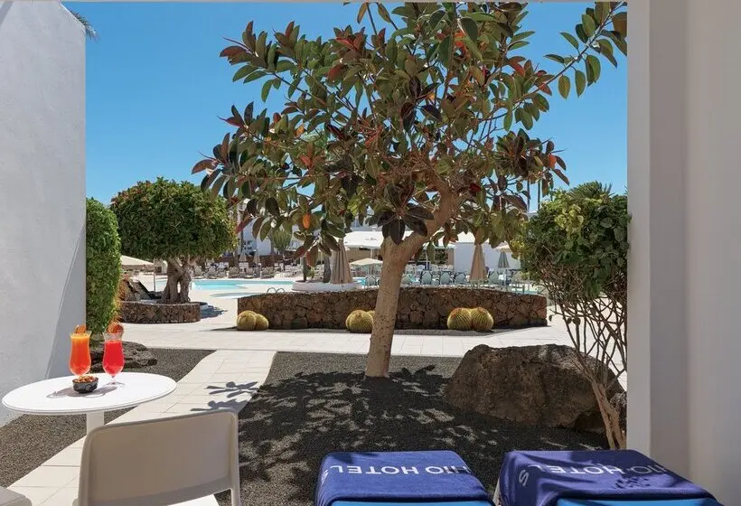 هتل H10 White Suites