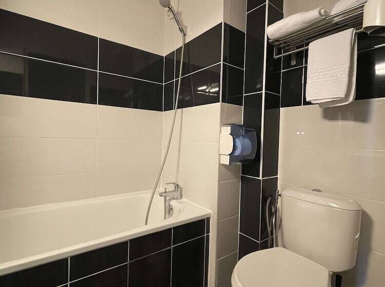 فندق Hôtel Restaurant Kyriad Direct Dijon Nord Zenith Toison D Or