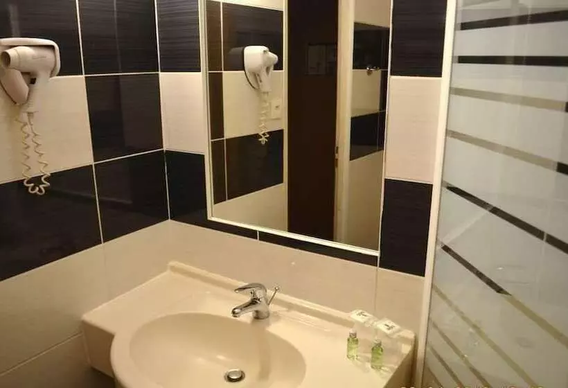 酒店 Hôtel Restaurant Kyriad Direct Dijon Nord Zenith Toison D Or