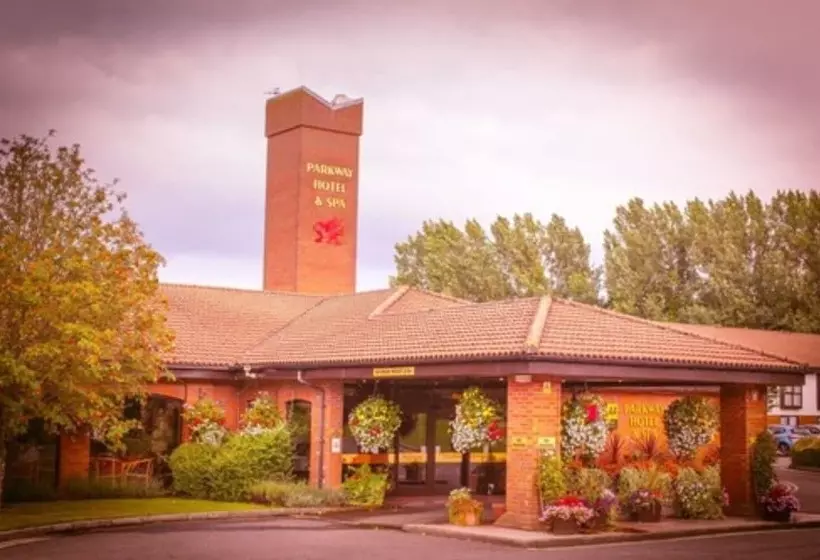 Parkway Hotel & Spa