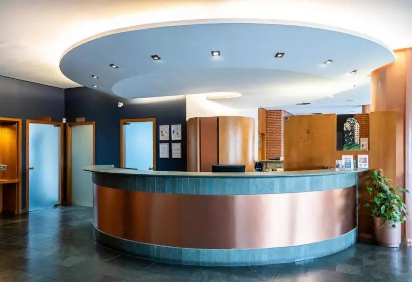 酒店 Posadas De Espana Pinto