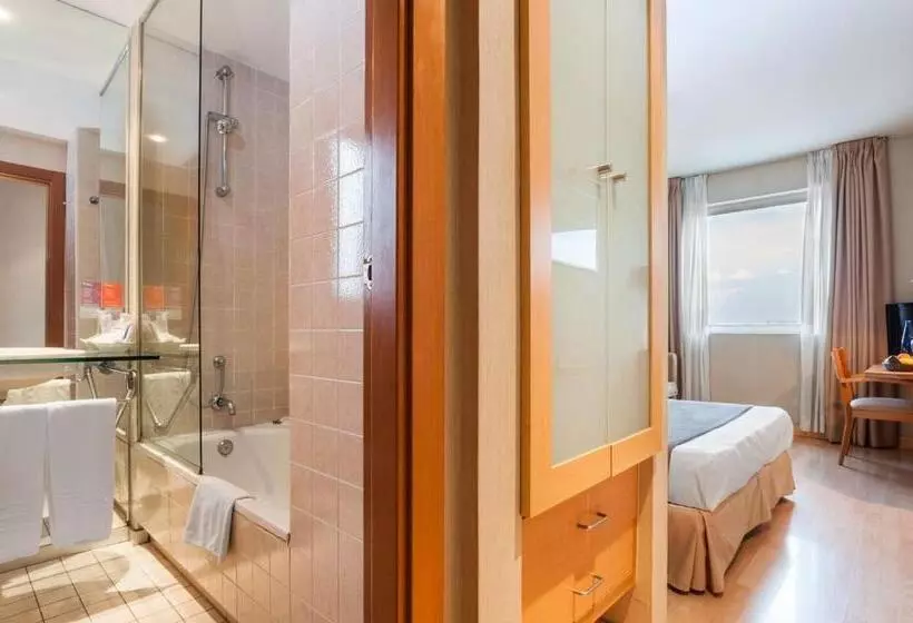 酒店 Posadas De Espana Pinto