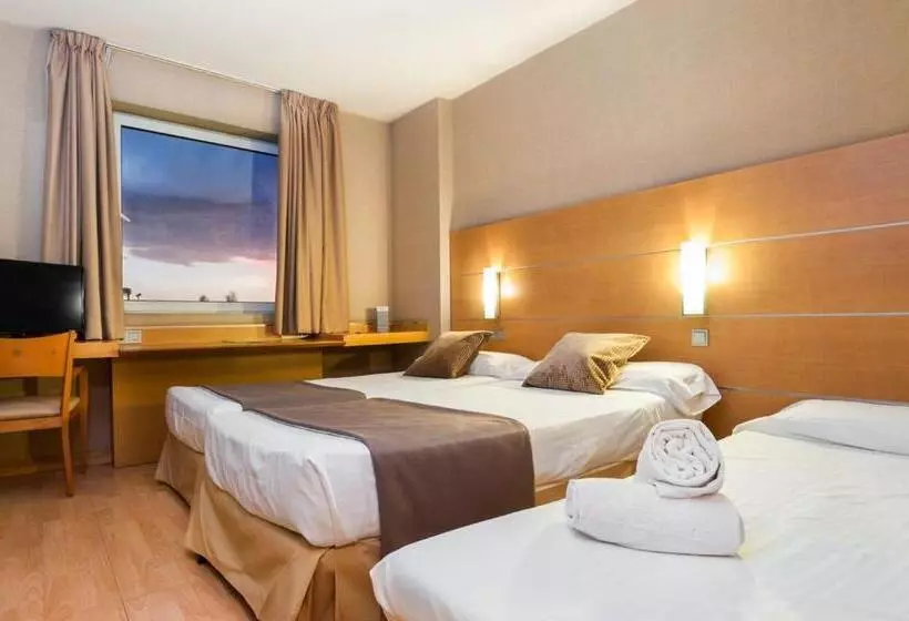 酒店 Posadas De Espana Pinto