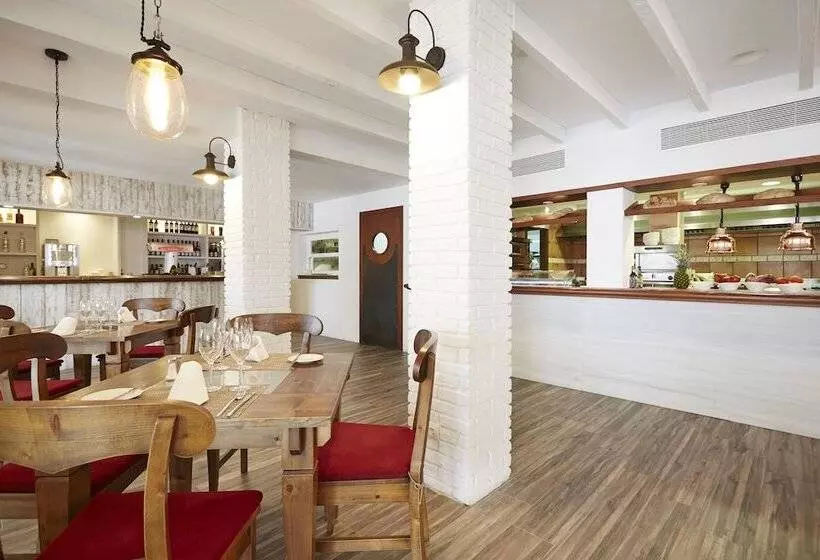 Insotel Tarida Beach Resort & Spa