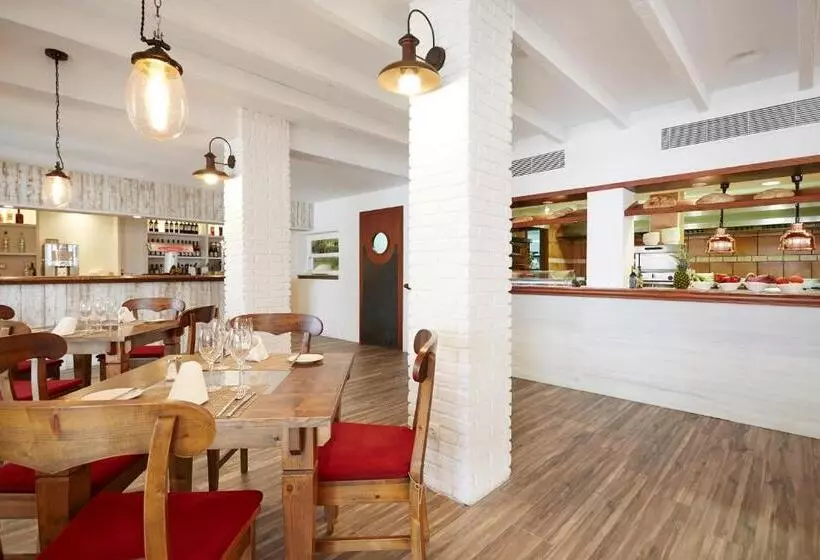 Insotel Tarida Beach Resort & Spa