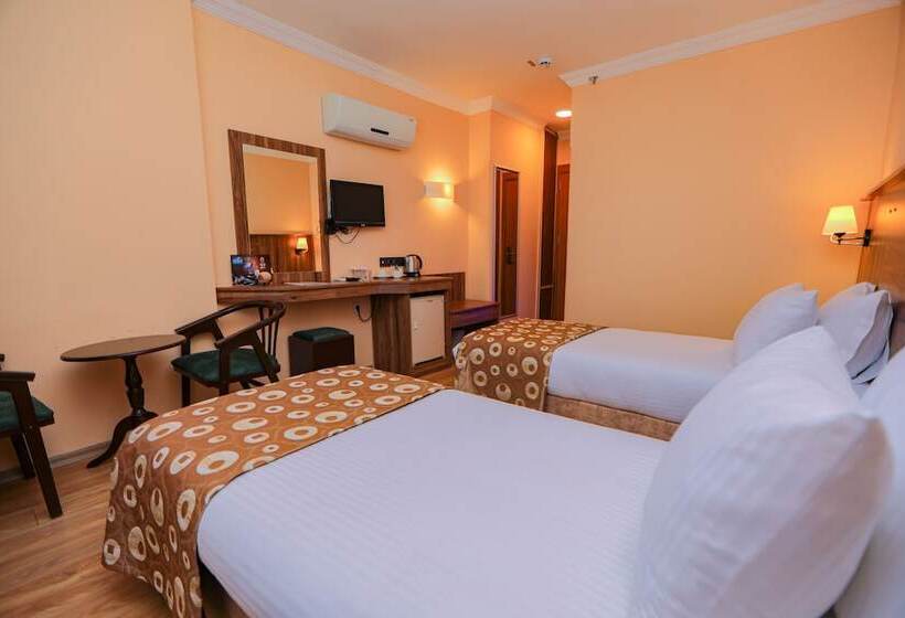 هتل Emin Koçak Termal & Spa   Convention Center