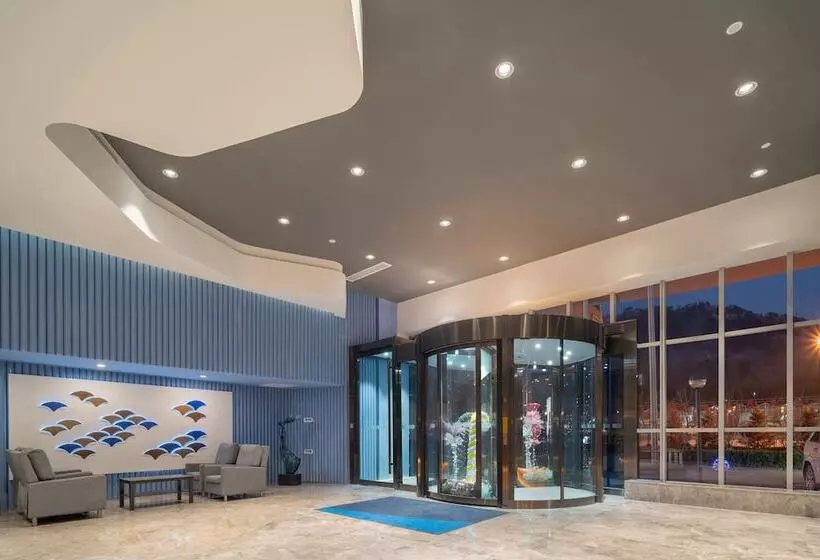 ホテル Holiday Inn Express Qingdao Innovation Park, An Ihg