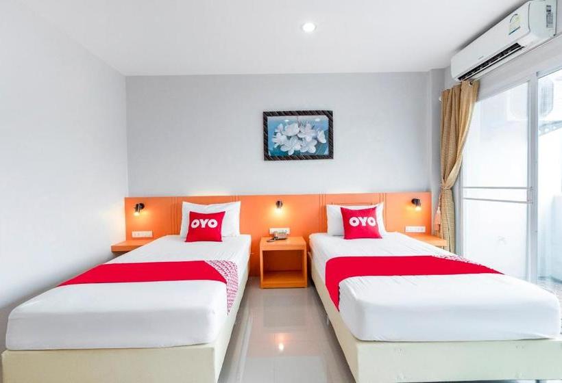 호텔 Oyo 689 Treeyapat Place