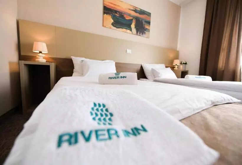 هتل River Inn