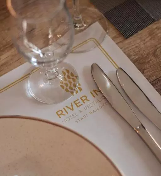 هتل River Inn