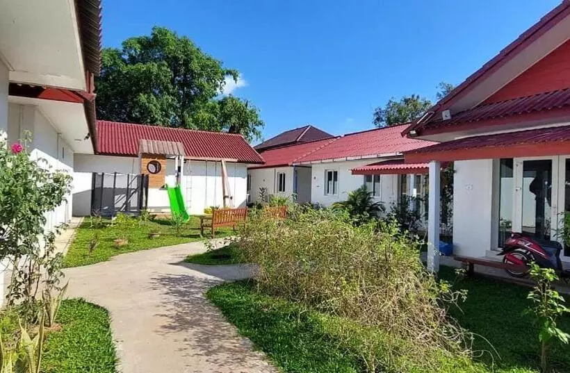 Majatalo River View Villas