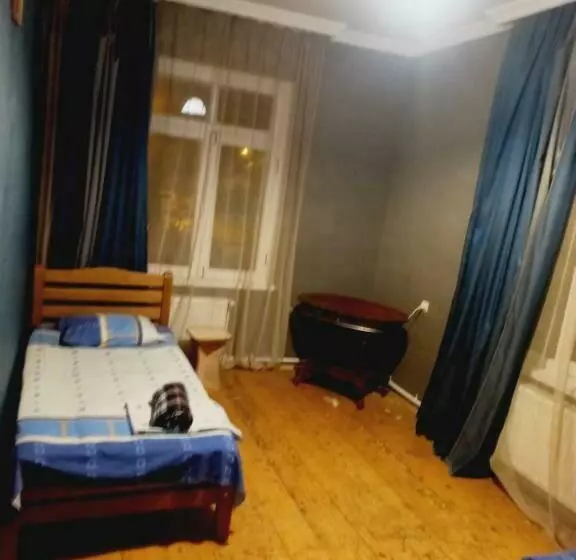 تختخواب و صبحانه Rest For You   отдых для тебя