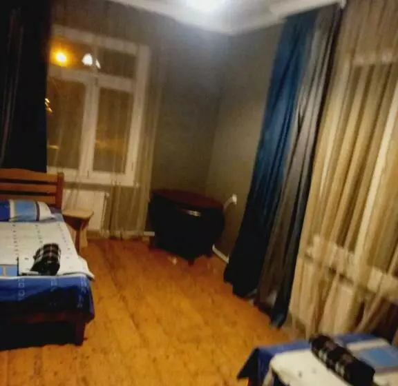 تختخواب و صبحانه Rest For You   отдых для тебя