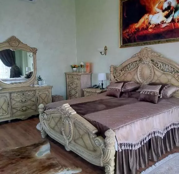 هتل старый бастион