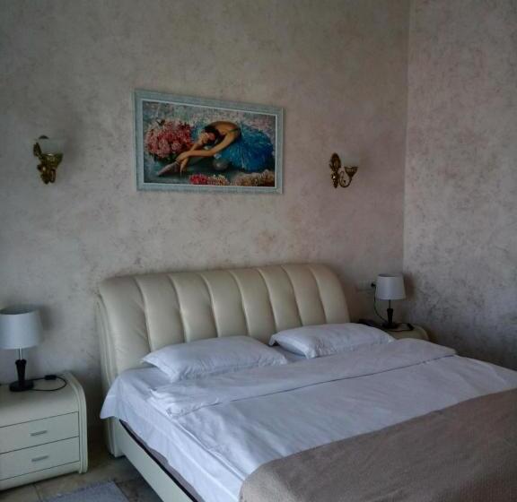 هتل старый бастион