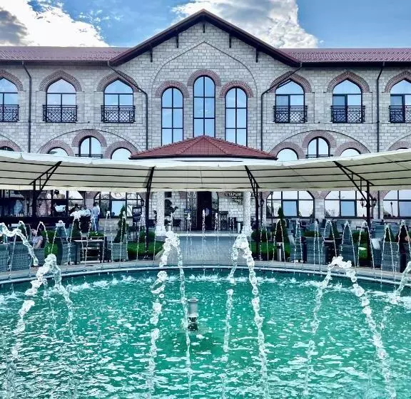 هتل старый бастион