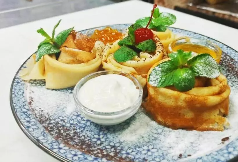 هتل старый бастион