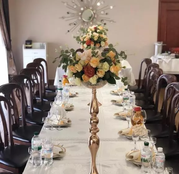 هتل старый бастион