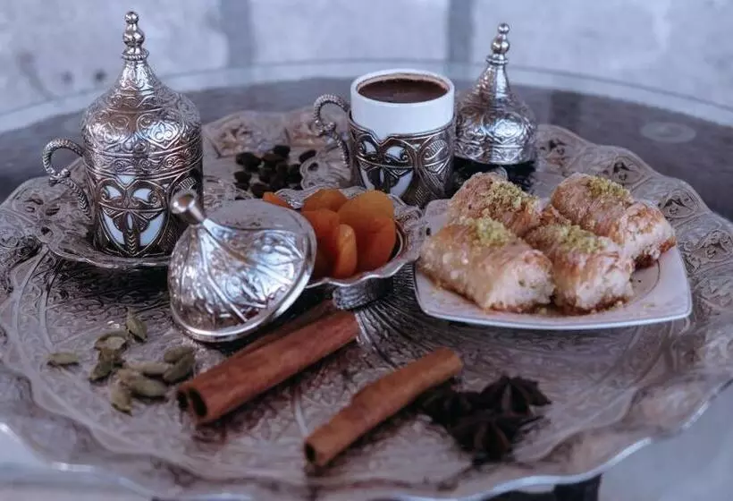 هتل старый бастион