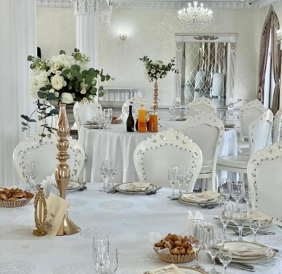 هتل старый бастион