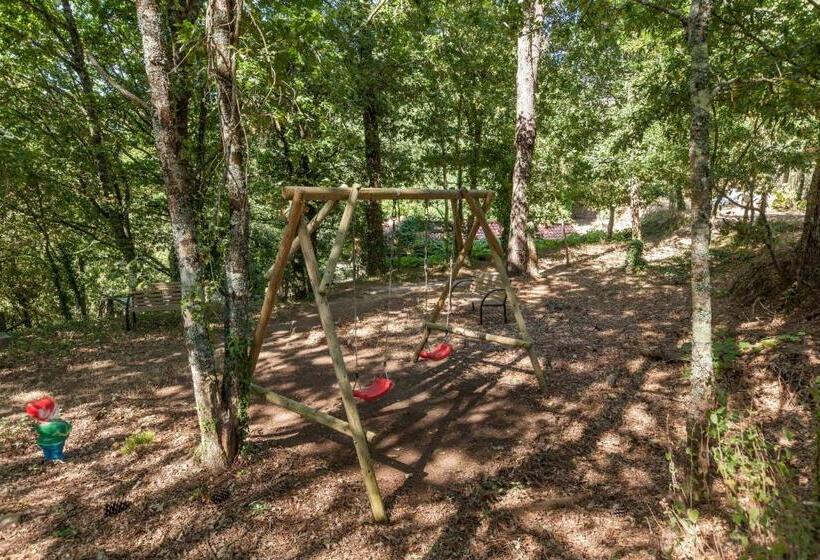 בית מלון כפרי Forest House Casinha Do Carvalhal