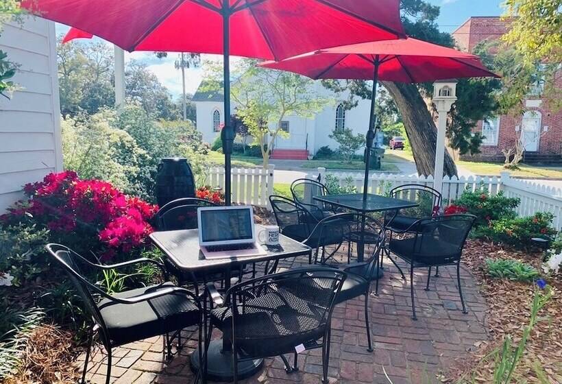 酒店 Inn On Turner