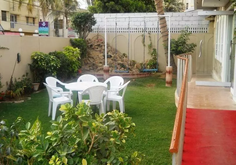 هتل Sunrise Guest House Multan