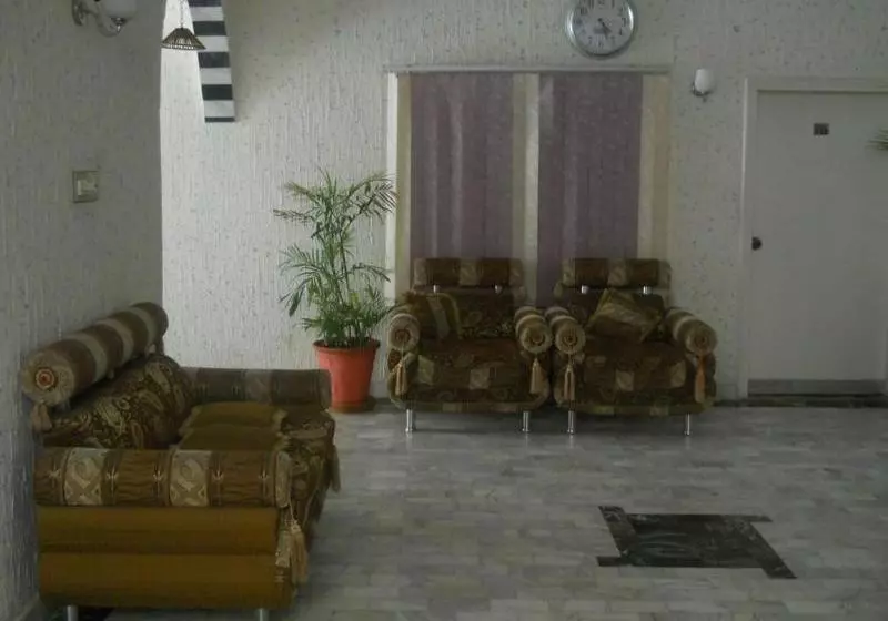 هتل Sunrise Guest House Multan