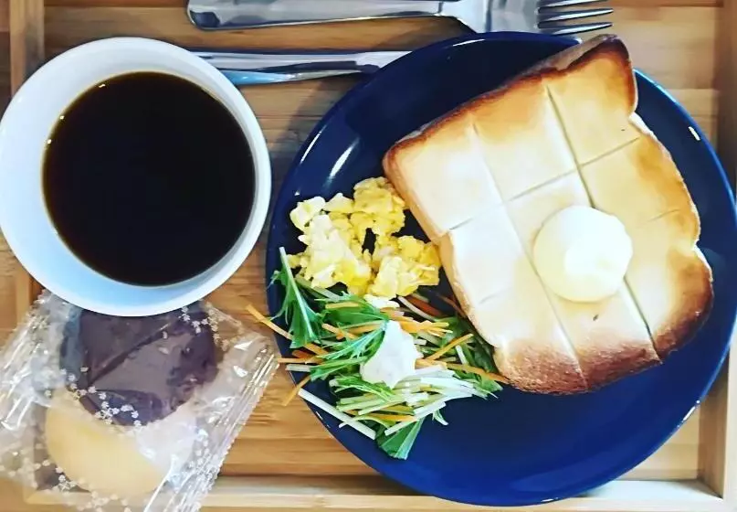 Meedafu's Yui Hostel And Coffee