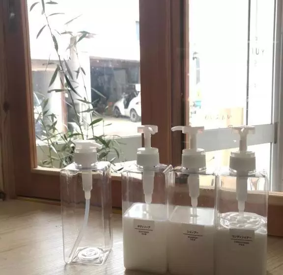 Meedafu's Yui Hostel And Coffee