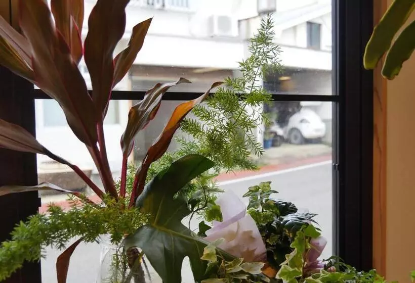 Meedafu's Yui Hostel And Coffee