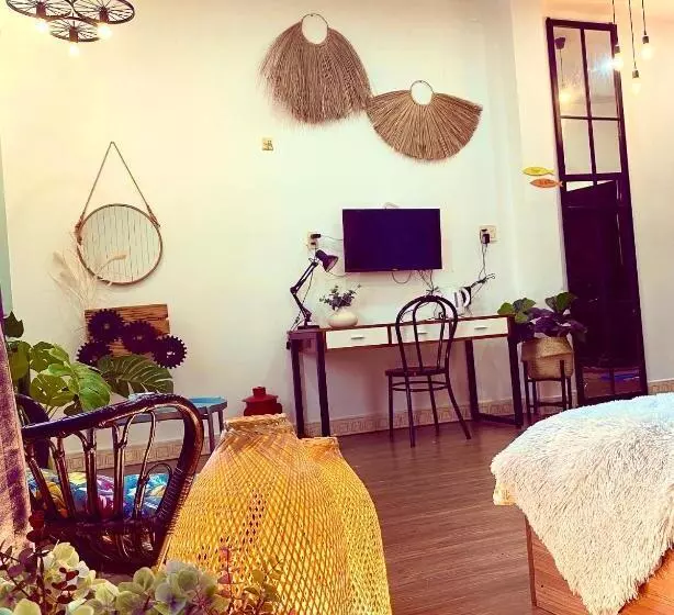 پانسیون Emerald Boutique Stay