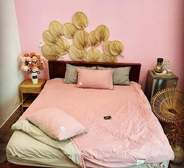 پانسیون Emerald Boutique Stay