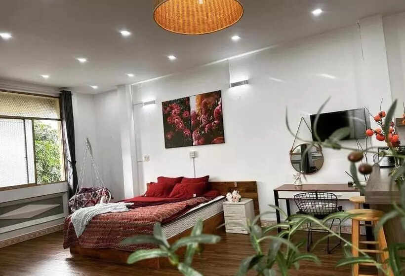 پانسیون Emerald Boutique Stay