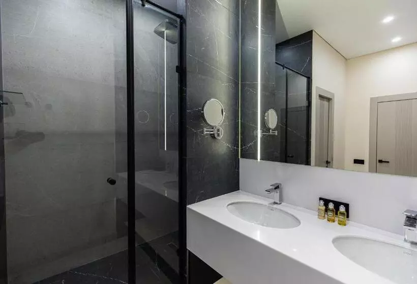 Amsterdam Hotel Aktobe