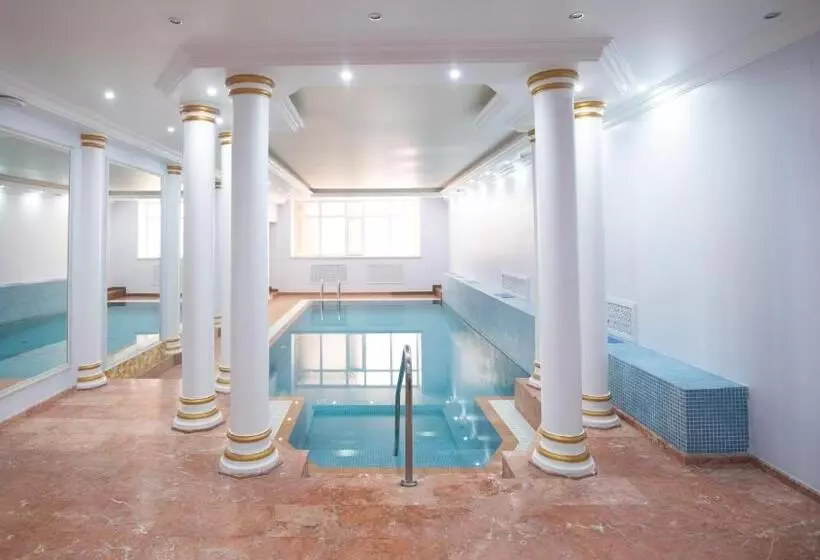 Amsterdam Hotel Aktobe