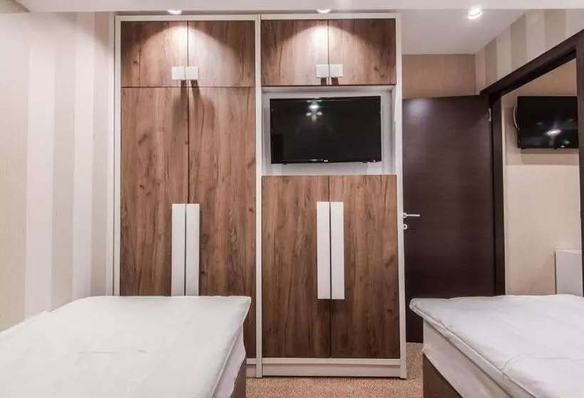 هاستل Centrum Sobe Rooms čačak