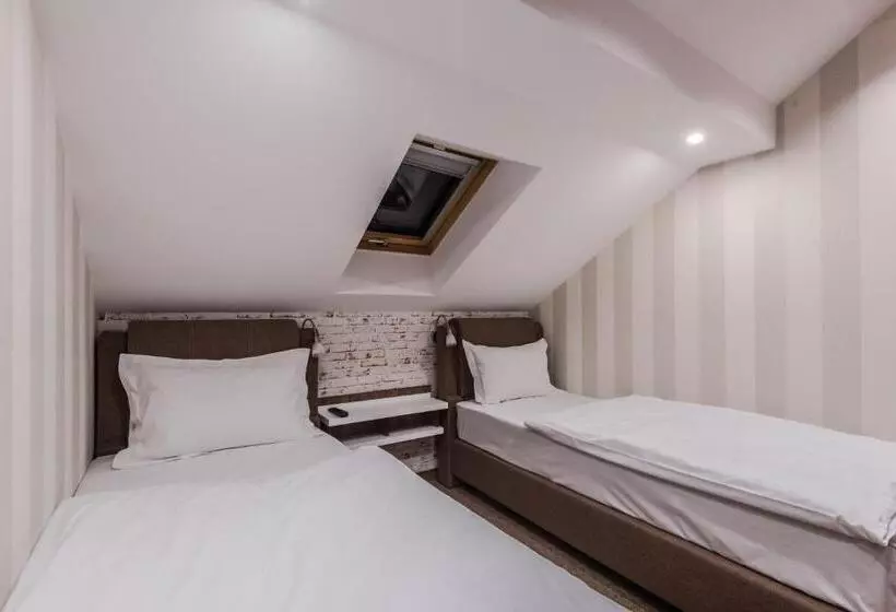 هاستل Centrum Sobe Rooms čačak