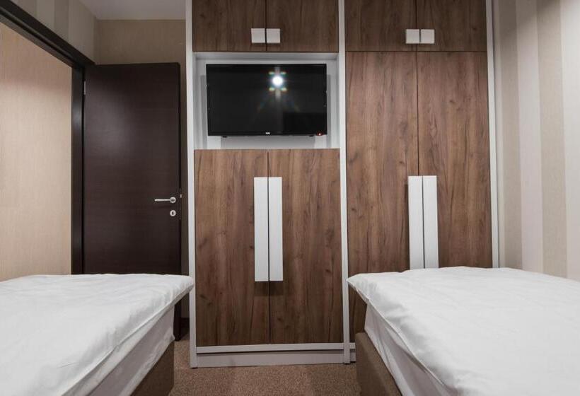 هاستل Centrum Sobe Rooms čačak