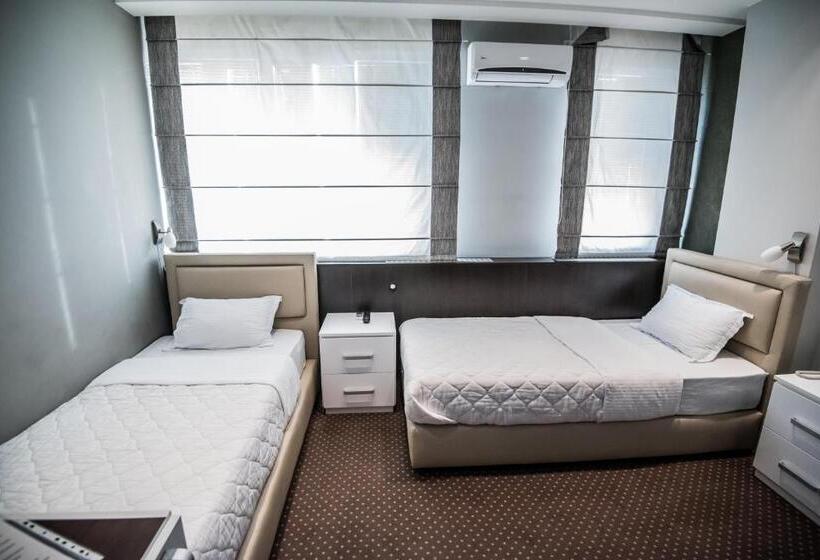 هاستل Centrum Sobe Rooms čačak