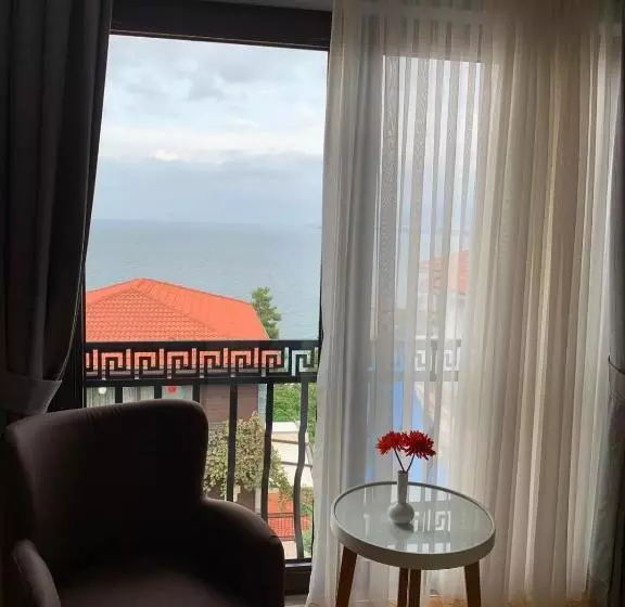 هتل Evimiz
